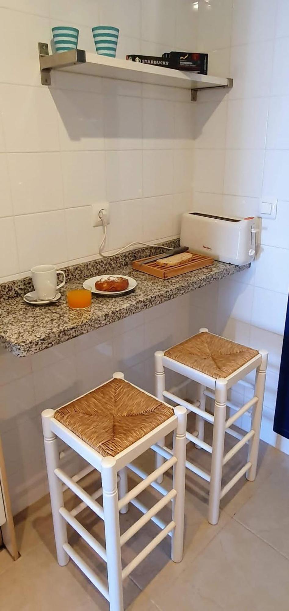 Apartament Frente A La Marina De *